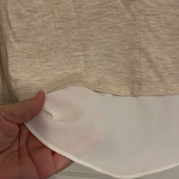 White House Black Market cream‎ with white underlay long sleeve V-neck women’s S - Picture 5 of 13